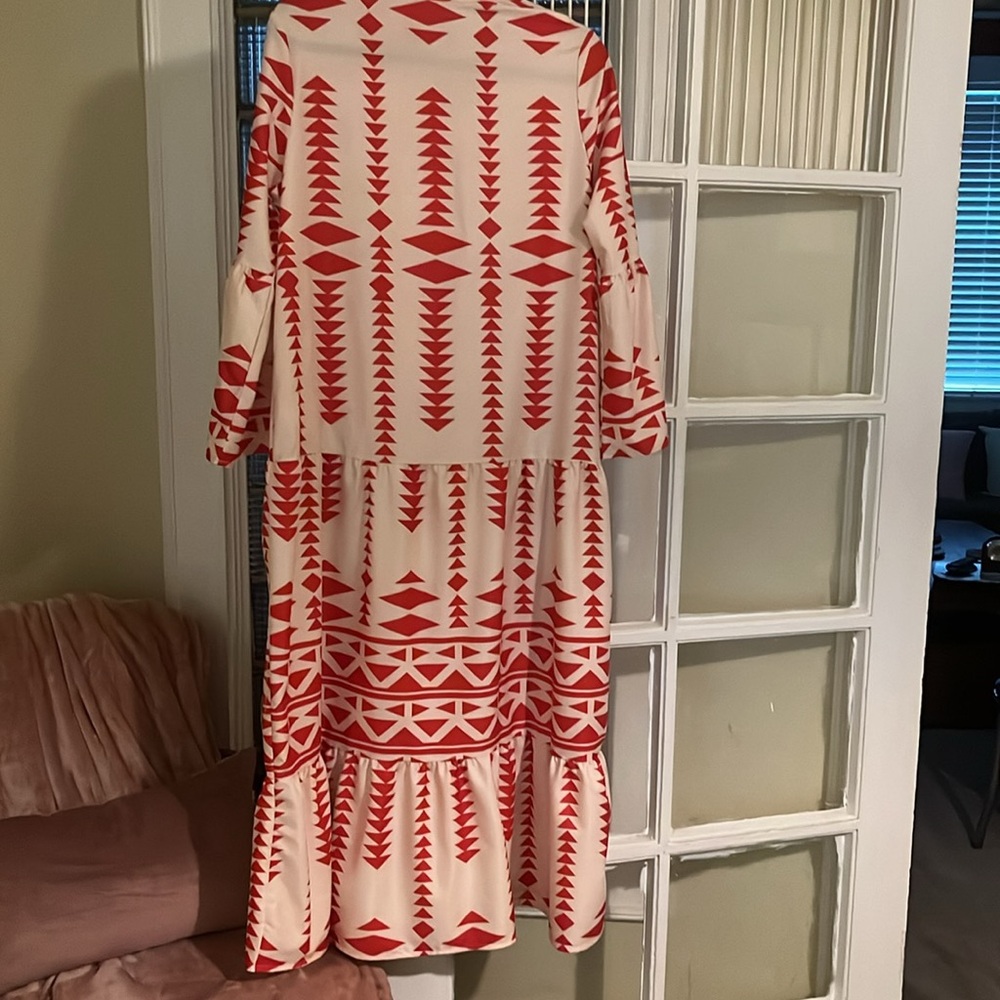 Dress - Picture 4 of 4
